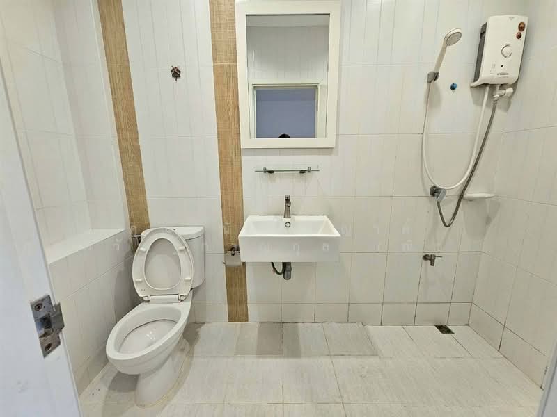 For Sale - อาคารพาณิชย์ 4 ชั้น 26.6 ตร.ว. หมู่บ้านเดอะรักษ์ รามอินทรา 65 ใกล้ตลาดถนอมมิตร, Bangkok