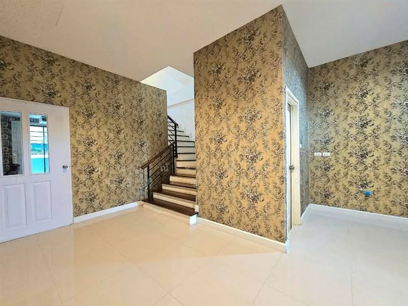 For Sale - อาคารพาณิชย์ 4 ชั้น 26.6 ตร.ว. หมู่บ้านเดอะรักษ์ รามอินทรา 65 ใกล้ตลาดถนอมมิตร, Bangkok