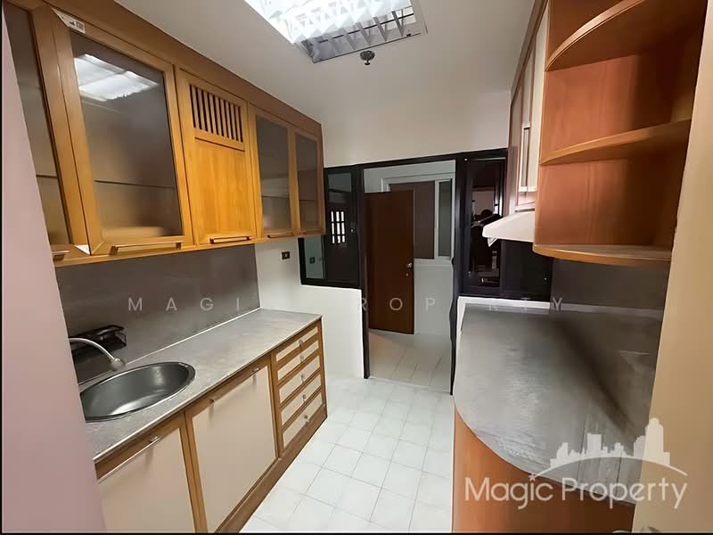 Kiarti Thanee City Mansion, Bangkok, Soi Sukhumvit 31, Khlongtoei Nua, Watthana, Bangkok, 3 Bedrooms, 188 sqm, Condo For Sale, by Magic Property, 500162807 - DDproperty.com