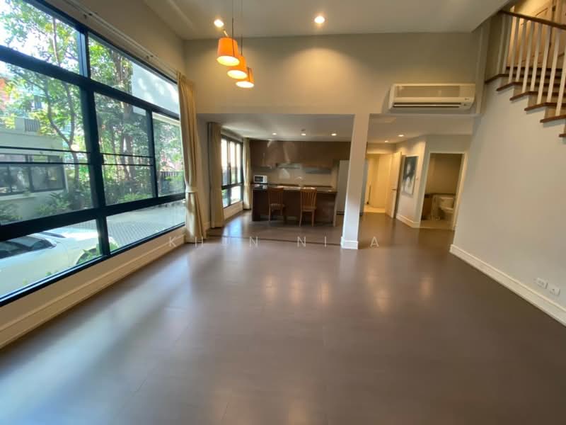 Veranda Ville, Bangkok, Soi Sukhumvit 38, Phra Kanong, Khlong Toei, Bangkok, 3 Bedrooms, 350 sqm, Villa For Rent, by Khun Nita, 500162829 - DDproperty.com