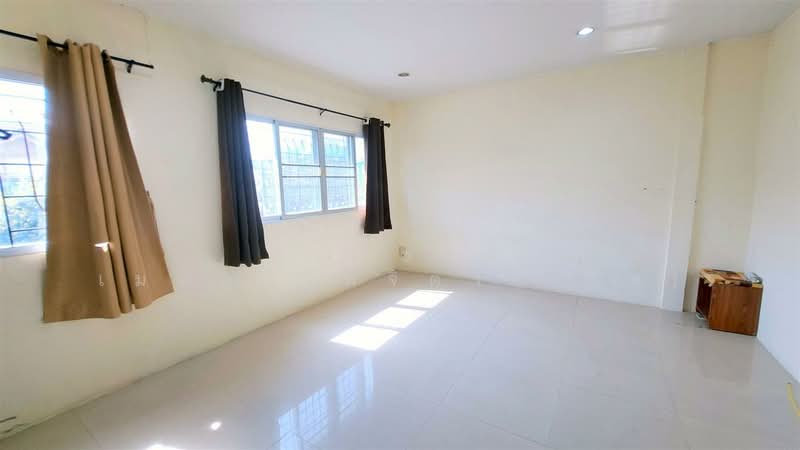 กรีนการ์เด้นโฮม ลำลูกกา คลอง8 (Green Garden Home Lum Luk ka), Pathum Thani, Lam Luk Ka, Lam Luk Ka, Pathum Thani, 2 Bedrooms, 90 sqm, Townhouse For Sale, by คุณ ชยุฒ เมตตาไพจิตร (ปั๊ก), 500162830 - DDproperty.com