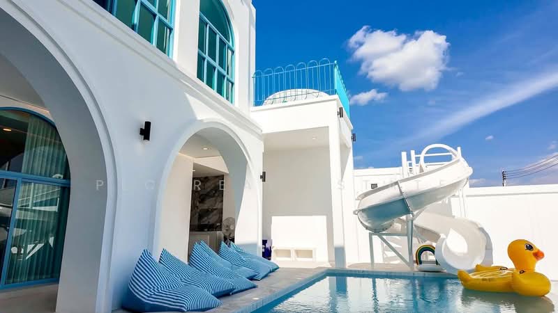 For Sale - Luxury Pool View Villa 5 Bedroom in East Pattaya, Chon Buri (Pattaya)