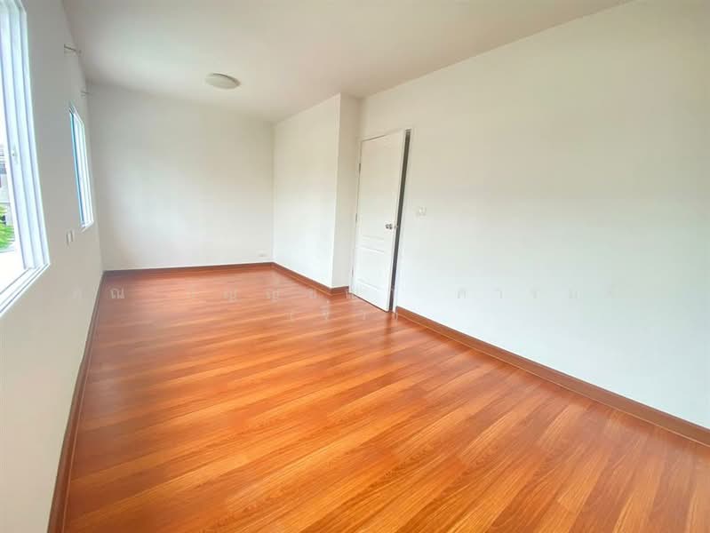 For Sale - ลลิน ทาวน์ ไลโอ วงแหวนฯ ลำลูกกา-คลอง 6 (Lalin Town Lio Wongwan Lumlukka-Khlong 6), Pathum Thani