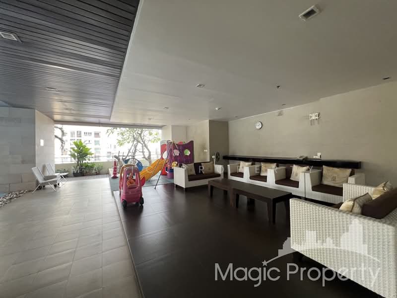 The Madison, Bangkok, Sukhumvit 41, Khlong Tan Nua, Watthana, Bangkok, 2 Bedrooms, 150 sqm, Condo For Rent, by Magic Property, 500162863 - DDproperty.com