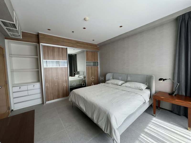 The Emporio Place, Bangkok, 93 Soi Sukhumvit 24, Sukhumvit Road, Khong Tan, Khlong Toei, Bangkok, 2 Bedrooms, 63 sqm, Condo For Rent, by Chatchaya Sa-Nguanklang, 500162894 - DDproperty.com