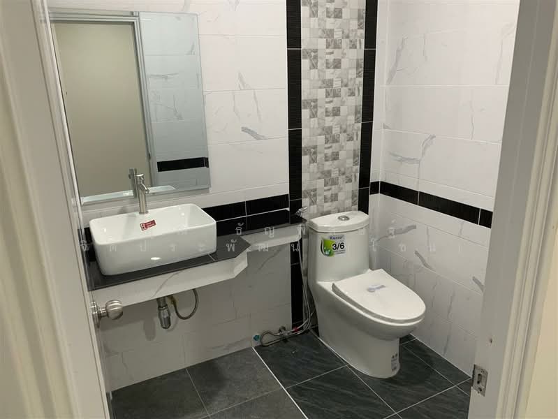 Baan Manorom 4 Leab Klong 2 : บ้านมโนรมย์ 4 เลียบคลองสอง, กรุงเทพ, ซอย เลียบคลองสอง 19, สามวาตะวันตก, คลองสามวา, กรุงเทพ, 100 ตร.ม., ทาวน์เฮ้าส์ ขาย, โดย คุณ ธัญพิสิษฐ์ จิตประพัฒน์ (โซน), 500162902 - DDproperty.com