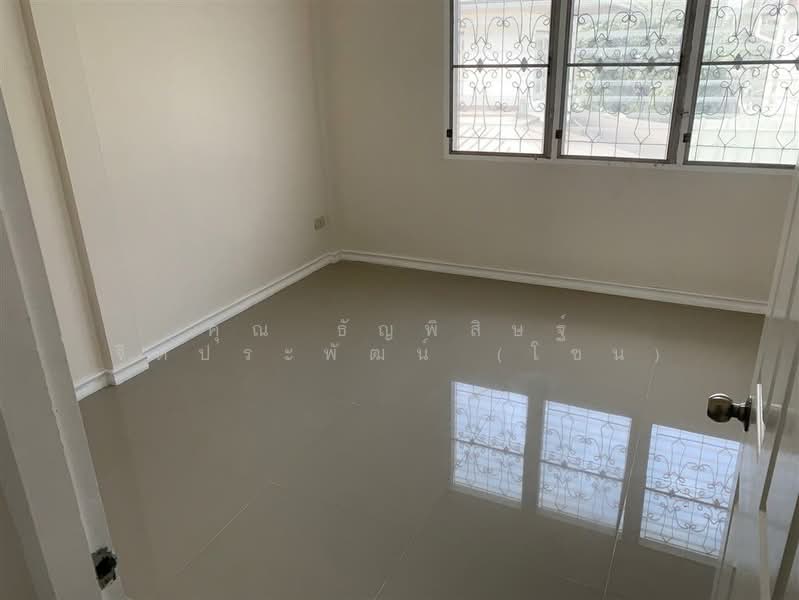 Baan Manorom 4 Leab Klong 2 : บ้านมโนรมย์ 4 เลียบคลองสอง, กรุงเทพ, ซอย เลียบคลองสอง 19, สามวาตะวันตก, คลองสามวา, กรุงเทพ, 100 ตร.ม., ทาวน์เฮ้าส์ ขาย, โดย คุณ ธัญพิสิษฐ์ จิตประพัฒน์ (โซน), 500162902 - DDproperty.com