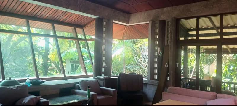 Residential Estate with Multiple Buildings 2 Rai in East Pattaya, Chon Buri (Pattaya), Bang Lamung, Bang Lamung (Pattaya), Chon Buri (Pattaya), 9 Bedrooms, 1,200 sqm, Villa For Sale, by PLC Real Estate, 500162916 - DDproperty.com