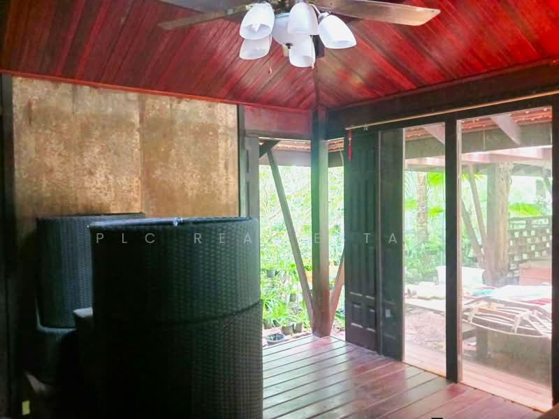 Residential Estate with Multiple Buildings 2 Rai in East Pattaya, Chon Buri (Pattaya), Bang Lamung, Bang Lamung (Pattaya), Chon Buri (Pattaya), 9 Bedrooms, 1,200 sqm, Villa For Sale, by PLC Real Estate, 500162916 - DDproperty.com