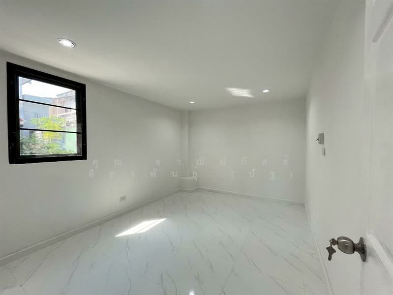 บ้านเจ้าพระยาวิลล่า พุทธมณฑลสาย3 (Baan JaoPraya Villa), Bangkok, Bang Ra Mat, Taling Chan, Bangkok, 3 Bedrooms, 150 sqm, Townhouse For Sale, by คุณ ชาณินภัสส์ สิชาพันธุ์ (ปัฐ), 500162953 - DDproperty.com