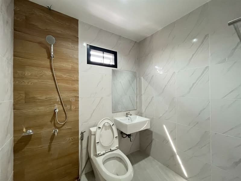 บ้านเจ้าพระยาวิลล่า พุทธมณฑลสาย3 (Baan JaoPraya Villa), กรุงเทพ, บางระมาด, ตลิ่งชัน, กรุงเทพ, 150 ตร.ม., ทาวน์เฮ้าส์ ขาย, โดย คุณ ชาณินภัสส์ สิชาพันธุ์ (ปัฐ), 500162953 - DDproperty.com