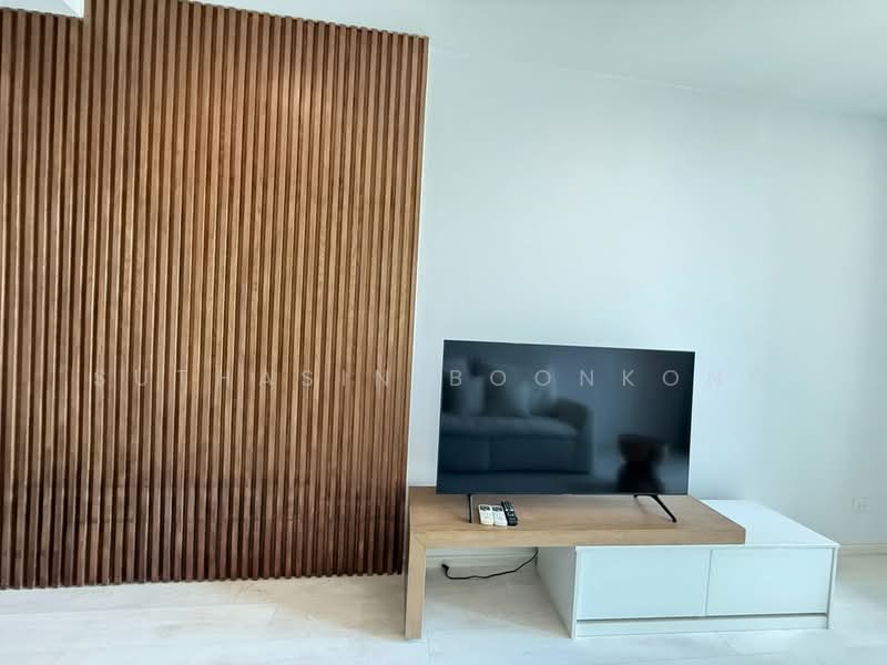 Noble Ploenchit, Bangkok, 1035 Ploenchit Road, Lumphini, Pathum Wan, Bangkok, 1 Bedroom, 61 sqm, Condo For Sale, by Suthasin Boonkong, 500162990 - DDproperty.com