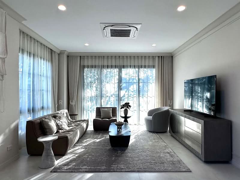 Narinsiri Krungthep Kreetha, Bangkok, Saphan Sung, Saphan Sung, Bangkok, 5 Bedrooms, 430 sqm, Single Detached House For Rent, by Kanrutai Dawruang, 500163017 - DDproperty.com