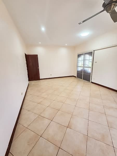 Single House for Sale Large Land Plot Mabprachan East Pattaya, Chon Buri (Pattaya), Bang Lamung, Bang Lamung (Pattaya), Chon Buri (Pattaya), 4 Bedrooms, 800 sqm, Single Detached House For Sale, by PLC Real Estate, 500163026 - DDproperty.com