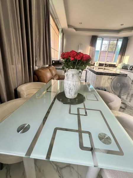 ให้เช่า - บ้านเดี่ยว 2 ห้องนอนให้เช่า นาจอมเทียน พัทยา, ชลบุรี