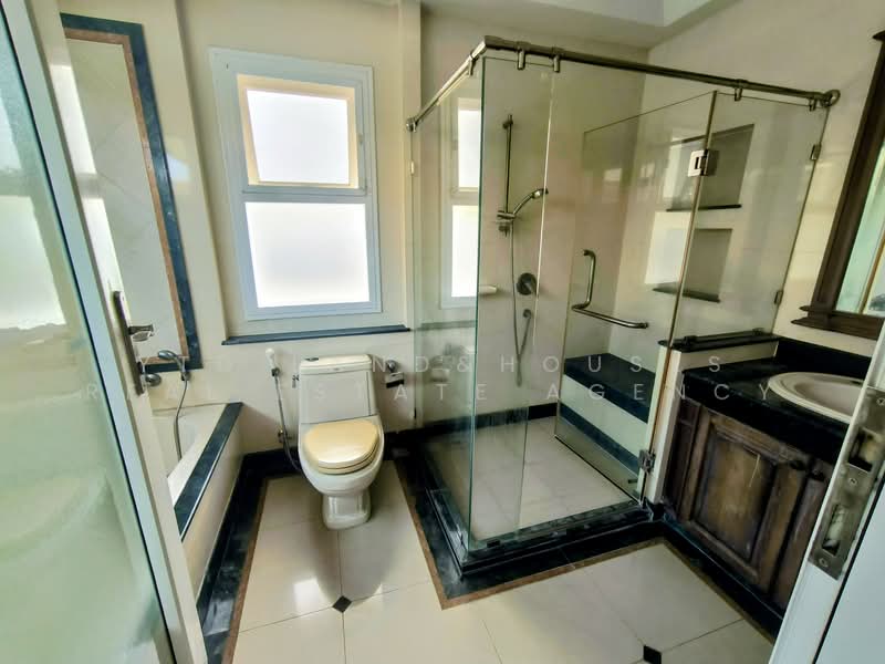 Nantawan Suanluang Rama 9, Bangkok, Chaloem Phra Kiat Rama 9, Soi 62, Dok Mai, Prawet, Bangkok, 3 Bedrooms, 310 sqm, Single Detached House For Sale, by YTD Land&houses Real Estate Agency, 500163054 - DDproperty.com