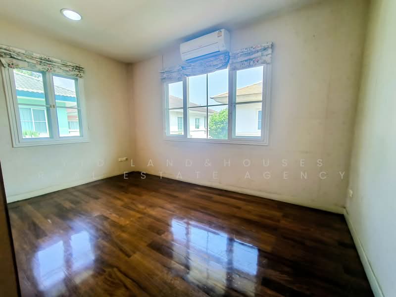 Nantawan Suanluang Rama 9, Bangkok, Chaloem Phra Kiat Rama 9, Soi 62, Dok Mai, Prawet, Bangkok, 3 Bedrooms, 310 sqm, Single Detached House For Sale, by YTD Land&houses Real Estate Agency, 500163054 - DDproperty.com