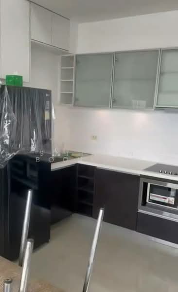 The Lofts Yennakart, Bangkok, 366 ์Soi Nang Linchi Yenakat Road, Chong Nonsi, Yan Nawa, Bangkok, 2 Bedrooms, 68 sqm, Condo For Rent, by Suthasin Boonkong, 500163081 - DDproperty.com