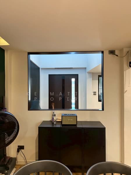Best price sale renovated townhouse wong sawang near MRT Wong Sawang 500 meters, Bangkok, Wong Sawang, Bang Sue, Bangkok, 4 Bedrooms, 300 sqm, Townhouse For Sale, by keymatters property, 500163092 - DDproperty.com