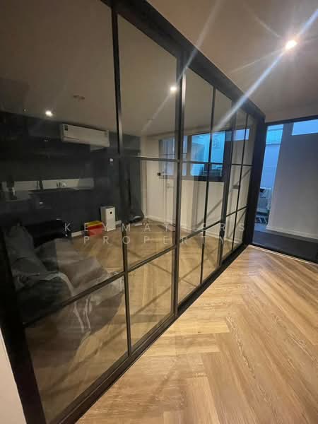 Best price sale renovated townhouse wong sawang near MRT Wong Sawang 500 meters, Bangkok, Wong Sawang, Bang Sue, Bangkok, 4 Bedrooms, 300 sqm, Townhouse For Sale, by keymatters property, 500163092 - DDproperty.com