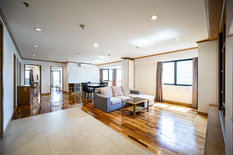 Baan Suanpetch, Bangkok, 18 Soi Sukhumvit 39, Khlong Tan Nua, Watthana, Bangkok, 3 Bedrooms, 130 sqm, Condo For Rent, by Kanrutai Dawruang, 500163099 - DDproperty.com