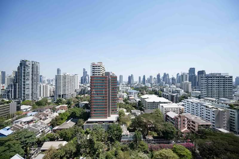 Baan Suanpetch, Bangkok, 18 Soi Sukhumvit 39, Khlong Tan Nua, Watthana, Bangkok, 3 Bedrooms, 130 sqm, Condo For Rent, by Kanrutai Dawruang, 500163099 - DDproperty.com