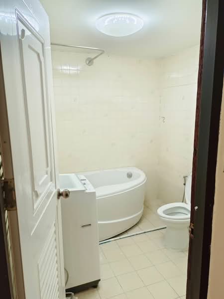 Silom Condominium, Bangkok, Silom, Silom, Bang Rak, Bangkok, 2 Bedrooms, 110 sqm, Condo For Rent, by Suthasin Boonkong, 500163105 - DDproperty.com