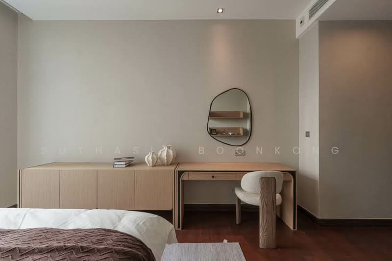 Q1 Sukhumvit, Bangkok, 1 Sukhumvit Road, Khlong Toei, Khlong Toei, Bangkok, 2 Bedrooms, 108 sqm, Condo For Rent, by Suthasin Boonkong, 500163133 - DDproperty.com