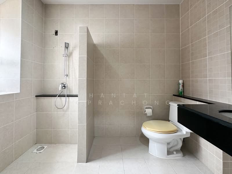 Teerin Ratchapruek, Bangkok, Bang Ra Mat, Taling Chan, Bangkok, 3 Bedrooms, 250 sqm, Single Detached House For Sale, by Chantat Raoprachong, 500163145 - DDproperty.com