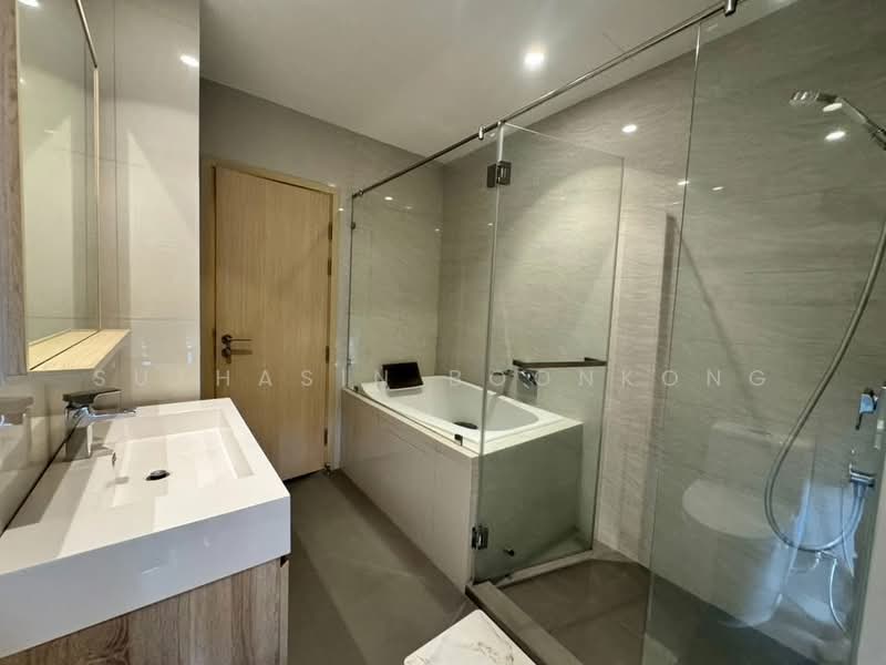 Maru Ekkamai 2, Bangkok, 70-5 Sukhumvit 63 Road, Phra Kanong Nua, Watthana, Bangkok, 2 Bedrooms, 59 sqm, Condo For Rent, by Suthasin Boonkong, 500163201 - DDproperty.com