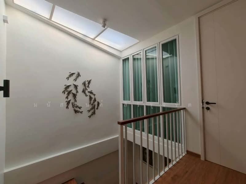 Khlongtan Nivet, Bangkok, 20 Soi Pridi Banomyong 42, Khlong Tan Nua, Watthana, Bangkok, 2 Bedrooms, 170 sqm, Townhouse For Sale, by มนัสนันท์ สิริรุจิรัตน์, 500163203 - DDproperty.com