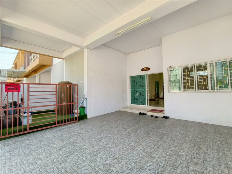 Pornthaweewat 5, Pathum Thani, Khlong Song, Khlong Luang, Pathum Thani, 3 Bedrooms, 120 sqm, Townhouse For Sale, by คุณ อมรศักดิ์ จารุตไชยพัฒน์ (ดุ่ย), 500163213 - DDproperty.com