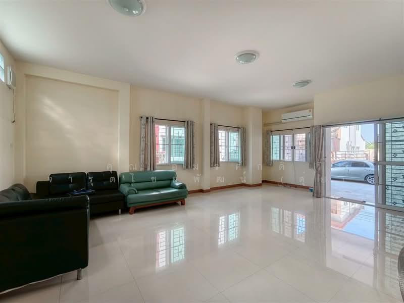 Pornthaweewat 5, Pathum Thani, Khlong Song, Khlong Luang, Pathum Thani, 3 Bedrooms, 120 sqm, Townhouse For Sale, by คุณ อมรศักดิ์ จารุตไชยพัฒน์ (ดุ่ย), 500163213 - DDproperty.com