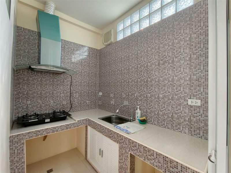 Pornthaweewat 5, Pathum Thani, Khlong Song, Khlong Luang, Pathum Thani, 3 Bedrooms, 120 sqm, Townhouse For Sale, by คุณ อมรศักดิ์ จารุตไชยพัฒน์ (ดุ่ย), 500163213 - DDproperty.com