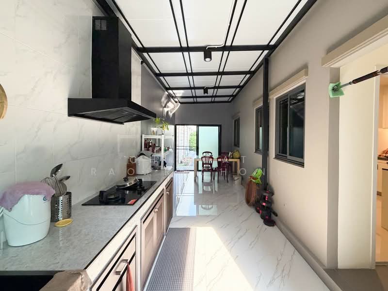 Passorn Bhuddhamonthon Sai 2-Bangwaek, Bangkok, Bangwaek Road, Bang Phai, Bang Khae, Bangkok, 4 Bedrooms, 305 sqm, Single Detached House For Sale, by Chantat Raoprachong, 500163214 - DDproperty.com