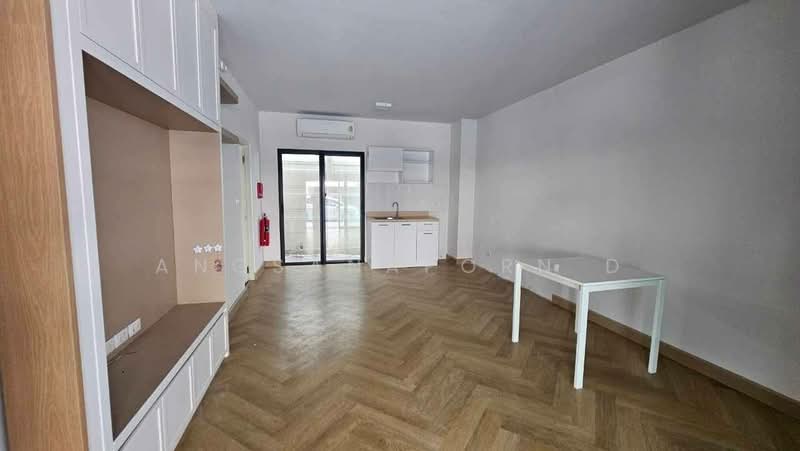 Baan Klang Muang Sukhumvit-Onnut, Bangkok, Soi On Nut 70/1, Prawet, Prawet, Bangkok, 3 Bedrooms, 148 sqm, Townhouse For Sale, by Angsanaporn D, 500163228 - DDproperty.com