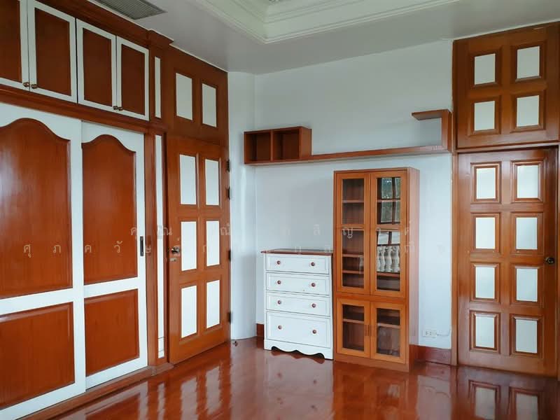 หมู่บ้านเมืองทอง1 ติดบึงสีกัน ซอยแจ้งวัฒนะ14 (ซอยริมพะเยา), Bangkok, Thung Song Hong, Lak Si, Bangkok, 5 Bedrooms, 800 sqm, Single Detached House For Sale, by คุณ ณัจภสิญาค์ ศุภควัษฐ์กาญกุล (ณิชชา), 500163243 - DDproperty.com