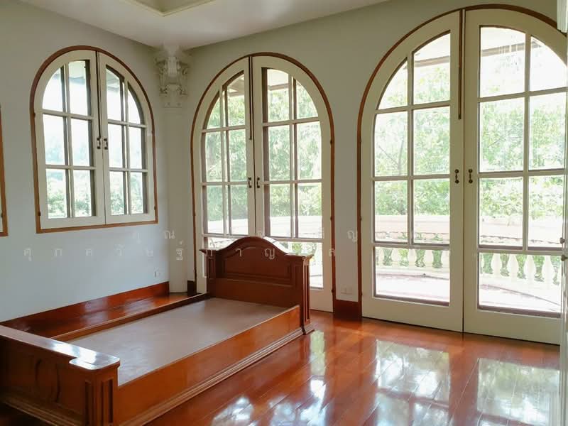 หมู่บ้านเมืองทอง1 ติดบึงสีกัน ซอยแจ้งวัฒนะ14 (ซอยริมพะเยา), กรุงเทพ, ทุ่งสองห้อง, หลักสี่, กรุงเทพ, 800 ตร.ม., บ้านเดี่ยว ขาย, โดย คุณ ณัจภสิญาค์ ศุภควัษฐ์กาญกุล (ณิชชา), 500163243 - DDproperty.com