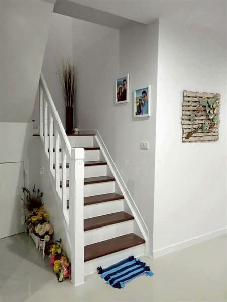 พิศาล สุวรรณภูมิ (ถนนศรีวารีน้อย) ( Baan Pisan Suvarnabhumi (Srivaree Noi Road) ), สมุทรปราการ, ศีรษะจรเข้ใหญ่, บางเสาธง, สมุทรปราการ, 120 ตร.ม., ทาวน์เฮ้าส์ ขาย, โดย คุณ ปมิตา เมืองสีหะชัย (เปมล์), 500163275 - DDproperty.com