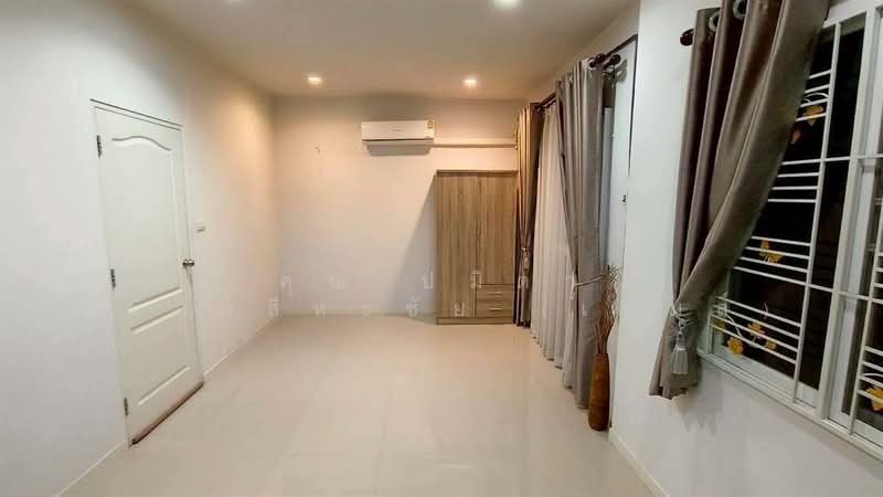 พิศาล สุวรรณภูมิ (ถนนศรีวารีน้อย) ( Baan Pisan Suvarnabhumi (Srivaree Noi Road) ), Samut Prakan, Srisa Chorakhe Yai, Bang Sao Thong, Samut Prakan, 3 Bedrooms, 120 sqm, Townhouse For Sale, by คุณ ปมิตา เมืองสีหะชัย (เปมล์), 500163275 - DDproperty.com