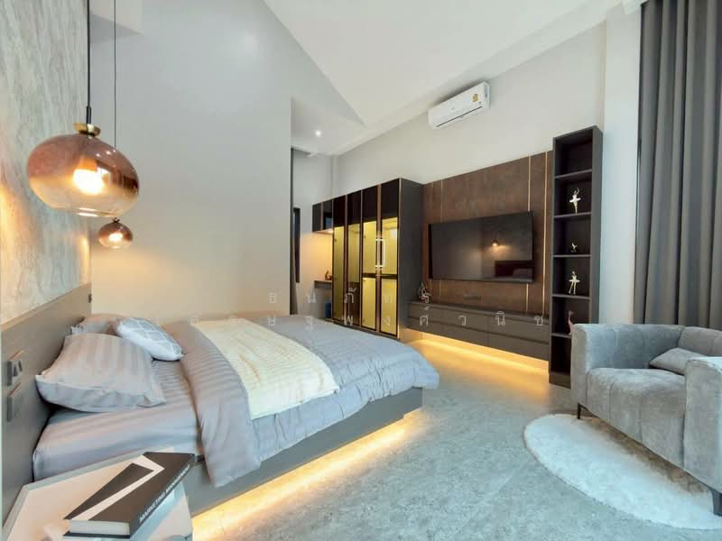 Modern Pool Villa + Private Guest House for sale, Chon Buri (Pattaya), Bang Lamung, Bang Lamung (Pattaya), Chon Buri (Pattaya), 4 Bedrooms, 380 sqm, Single Detached House For Sale, by ธนภัทร เศรษฐพงศ์วนิช, 500163299 - DDproperty.com
