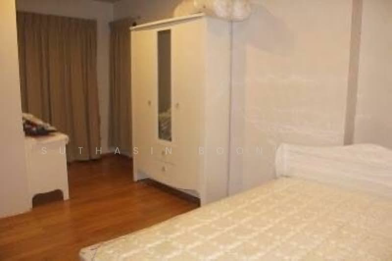 HIVE Taksin, Bangkok, 18 1 Soi, Khlong Ton Sai, Khlong San, Bangkok, 2 Bedrooms, 67 sqm, Condo For Rent, by Suthasin Boonkong, 500163300 - DDproperty.com