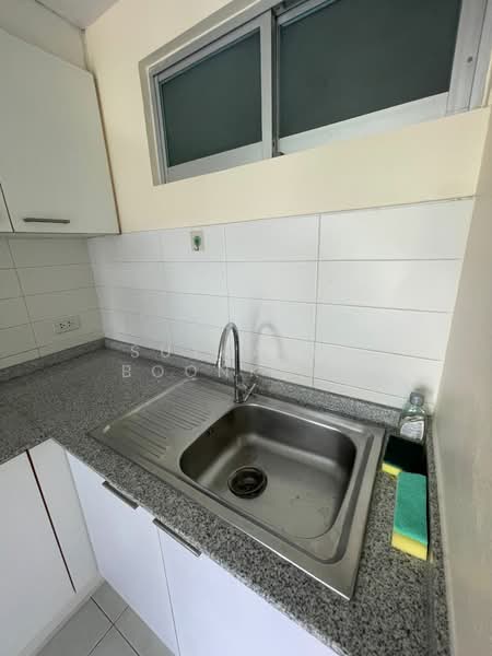 Lumpini Ville Cultural Center, Bangkok, Prachautid Road, Samsen Nok, Huai Khwang, Bangkok, 2 Bedrooms, 60 sqm, Condo For Rent, by Suthasin Boonkong, 500163319 - DDproperty.com