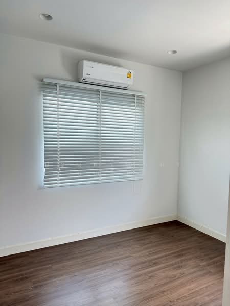 Burasiri Panyaintra, Bangkok, Khlong Song Road, Bang Chun, Khlong Sam Wa, Bangkok, 4 Bedrooms, 200 sqm, Single Detached House For Rent, by ปรินทร์ญาดา ชิณโชติ, 500163331 - DDproperty.com