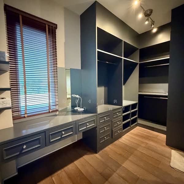 Casa Legend Ratchaphruek-Pinklao, Bangkok, 98 Ratchaphruek Rd, Taling Chan, Taling Chan, Bangkok, 3 Bedrooms, 350 sqm, Single Detached House For Sale, by อลงกต คำนวรพร, 500163332 - DDproperty.com