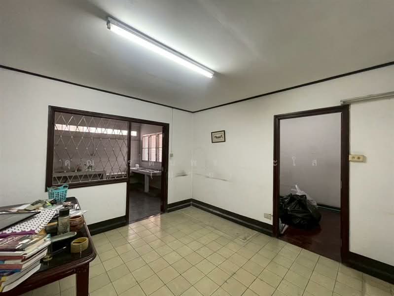 ราชาวิลล่า ลาดพร้าว 67/2, Bangkok, Saphan Song, Wang Thonglang, Bangkok, 4 Bedrooms, 140 sqm, Townhouse For Sale, by คุณ รตนพร ตะโส (มาย), 500163343 - DDproperty.com