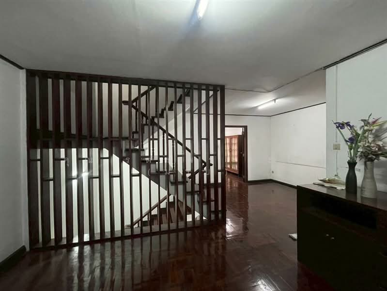 ราชาวิลล่า ลาดพร้าว 67/2, กรุงเทพ, สะพานสอง, วังทองหลาง, กรุงเทพ, 140 ตร.ม., ทาวน์เฮ้าส์ ขาย, โดย คุณ รตนพร ตะโส (มาย), 500163343 - DDproperty.com