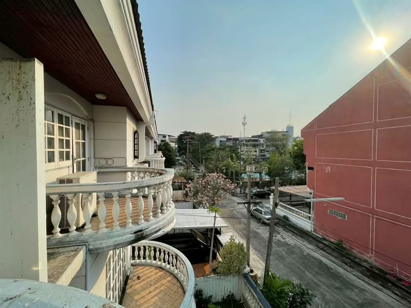 ราชาวิลล่า ลาดพร้าว 67/2, กรุงเทพ, สะพานสอง, วังทองหลาง, กรุงเทพ, 140 ตร.ม., ทาวน์เฮ้าส์ ขาย, โดย คุณ รตนพร ตะโส (มาย), 500163343 - DDproperty.com