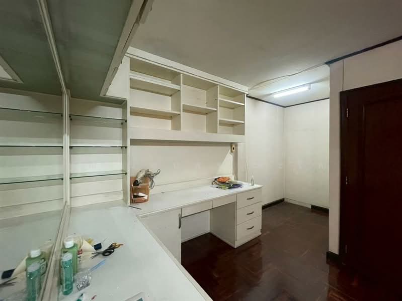 ราชาวิลล่า ลาดพร้าว 67/2, Bangkok, Saphan Song, Wang Thonglang, Bangkok, 4 Bedrooms, 140 sqm, Townhouse For Sale, by คุณ รตนพร ตะโส (มาย), 500163343 - DDproperty.com