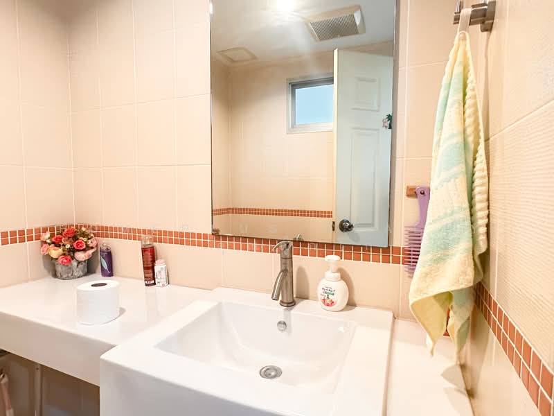 Lumpini Ville Ramkhamhaeng 44, Bangkok, - Ramkamhang Road, Hua Mak, Bang Kapi, Bangkok, 2 Bedrooms, 63 sqm, Condo For Sale, by HOMEPLUS REALTY - คุณกุ๊กไก่, 500163365 - DDproperty.com